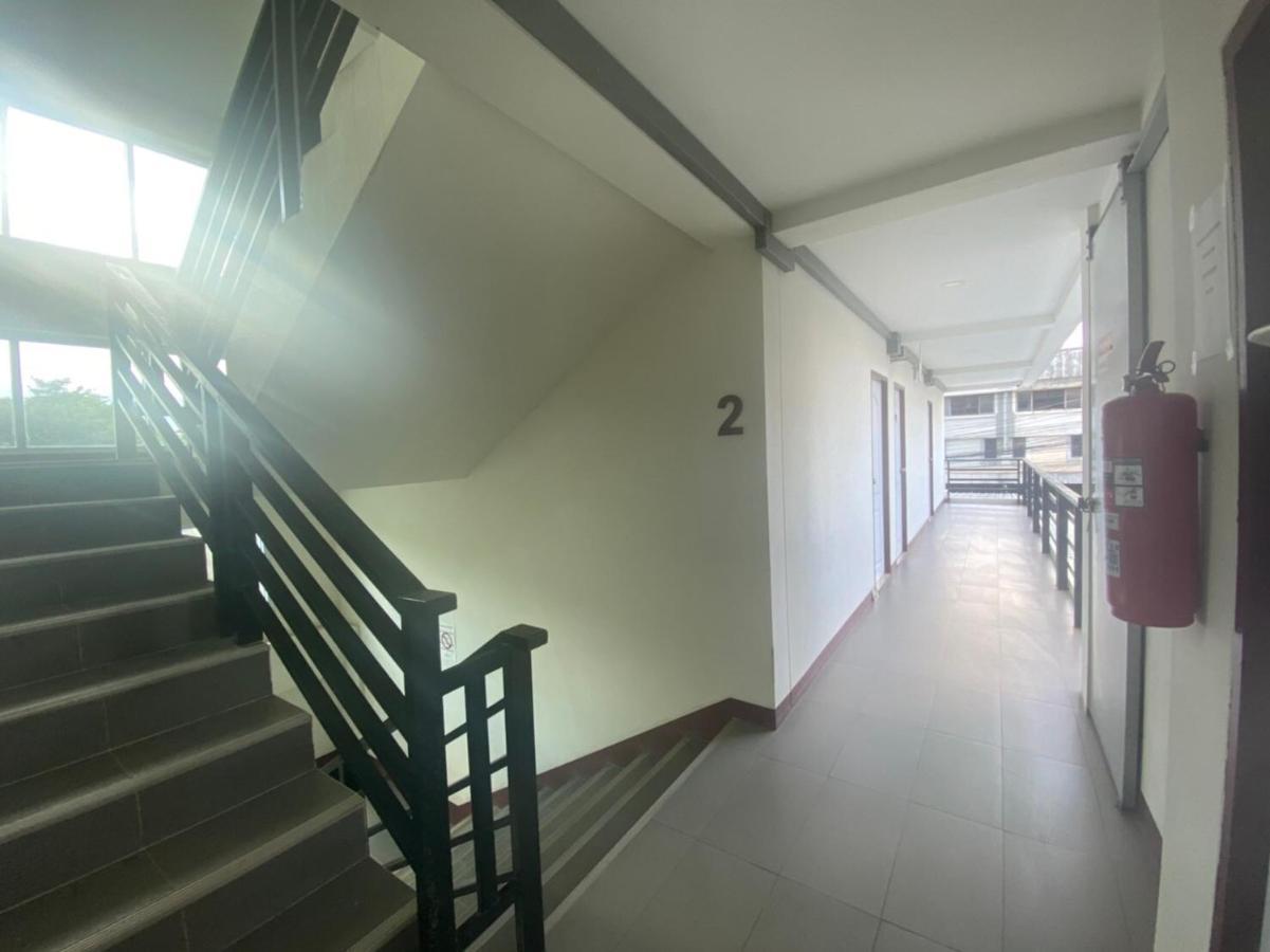 Oyo 1135 Triple A Residence Chiang Mai Eksteriør bilde