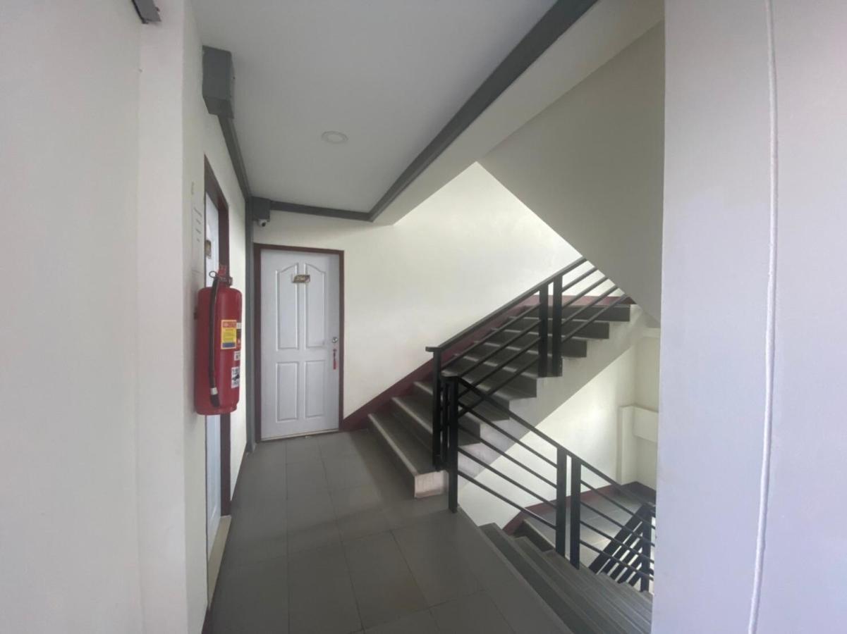 Oyo 1135 Triple A Residence Chiang Mai Eksteriør bilde