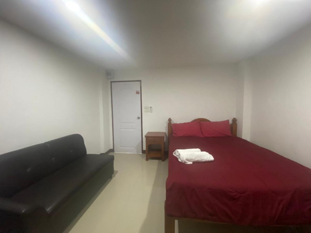 Oyo 1135 Triple A Residence Chiang Mai Eksteriør bilde