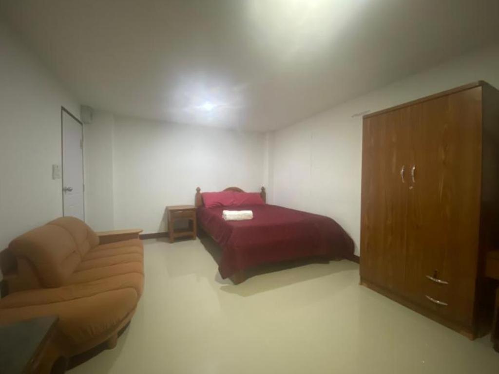 Oyo 1135 Triple A Residence Chiang Mai Eksteriør bilde
